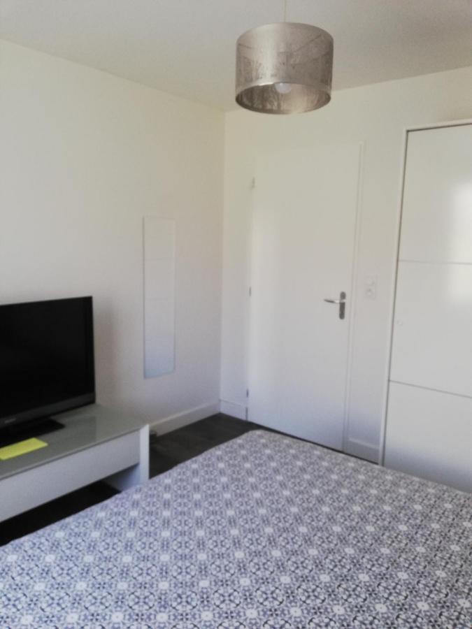 Chambre D'Hotes Chez Sandrine Guîtres Esterno foto